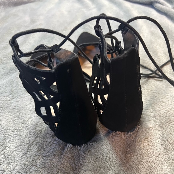 Black Pointed Flat, with Ankle Support - Picture 4 of 6